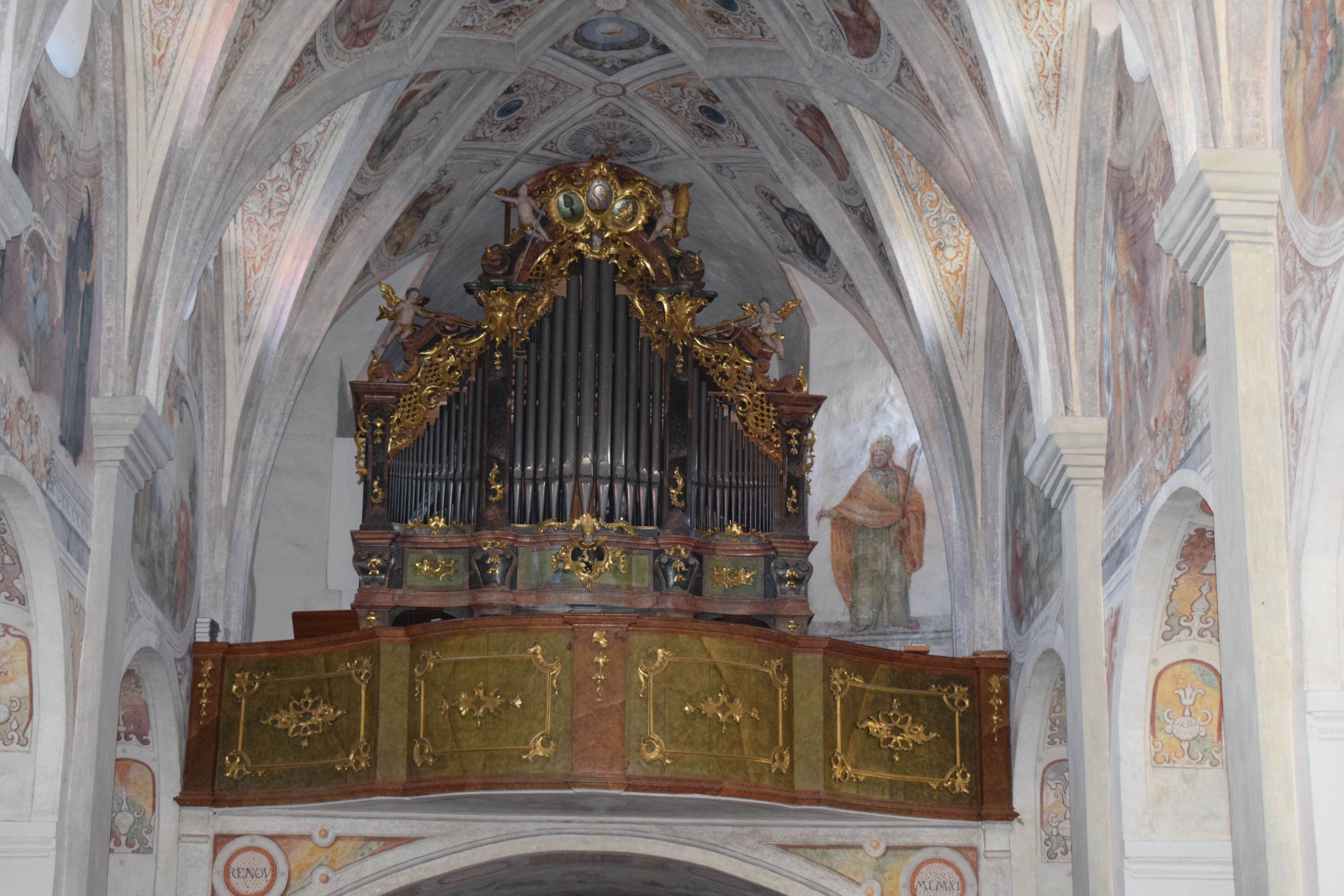 Kloster Seeon. Auf dieser Orgel spielte einst Mozart
